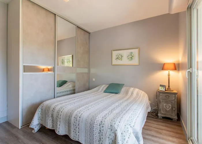 Marines 2 By Interhome *